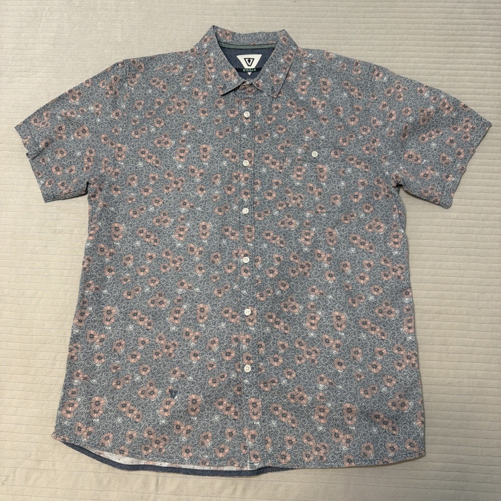 Vissla Button Up Men's XLarge Floral pattern AOP Short Sleeve 100% Cotton